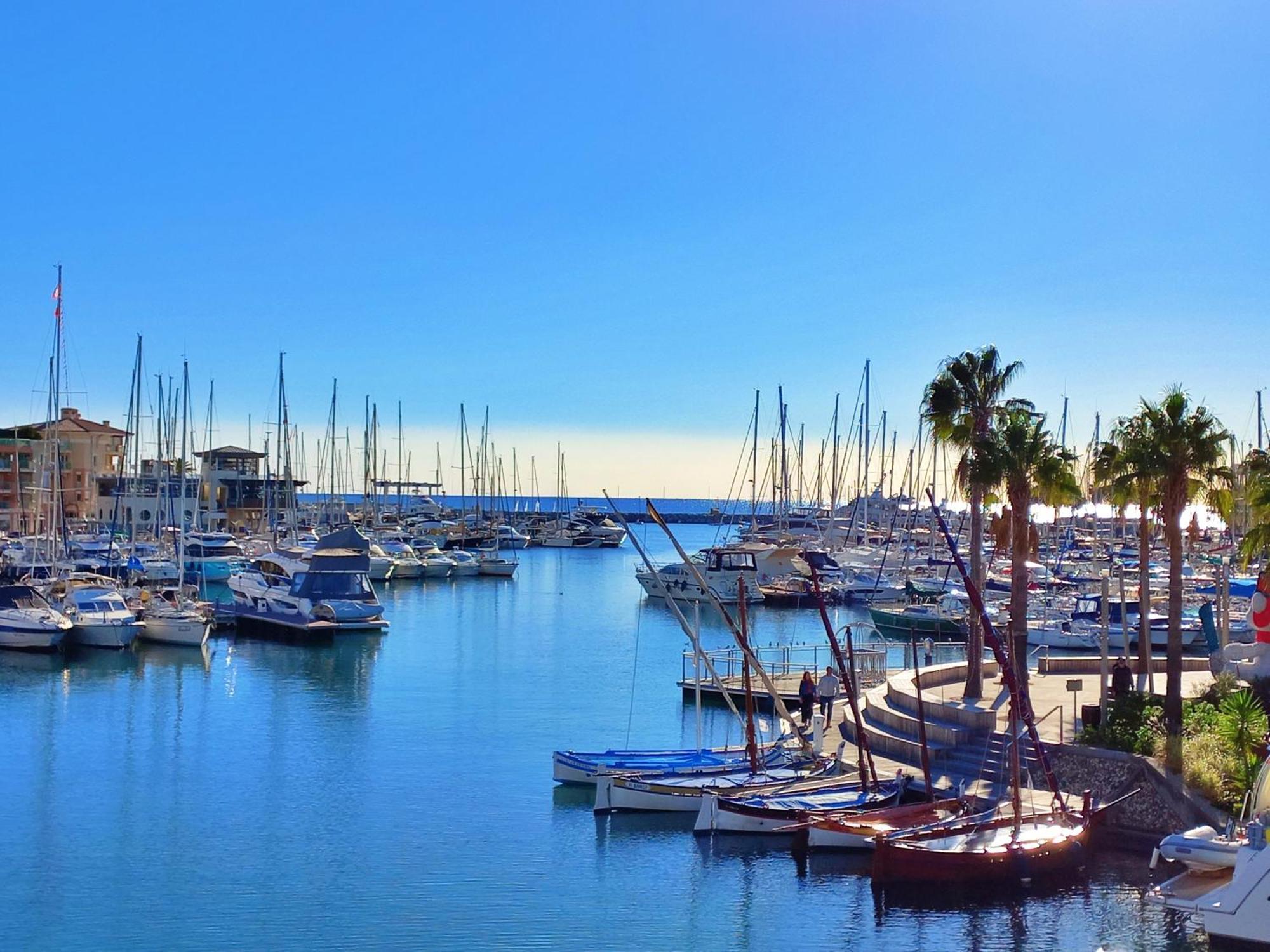 Port Frejus - Tout A Pied - Wifi - Clim Экстерьер фото